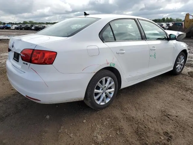 2011 VOLKSWAGEN JETTA SE  