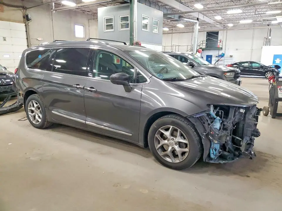 2017 CHRYSLER PACIFICA TOURING L PLUS  