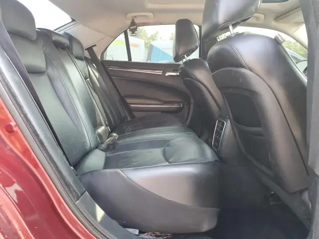 2017 CHRYSLER 300C   