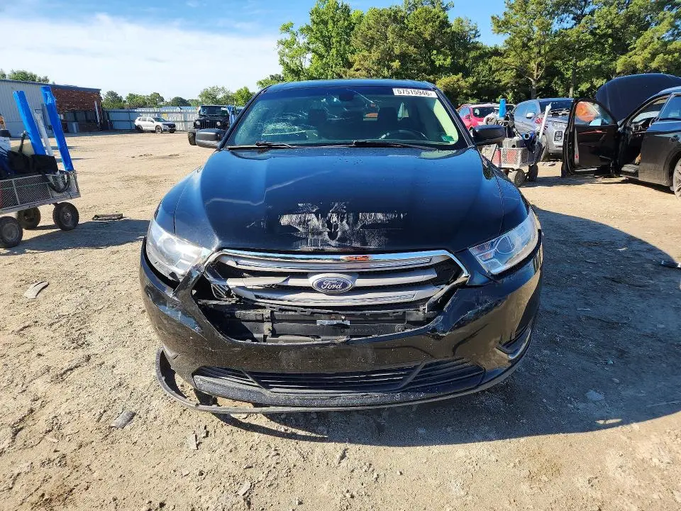 2016 FORD TAURUS SE  