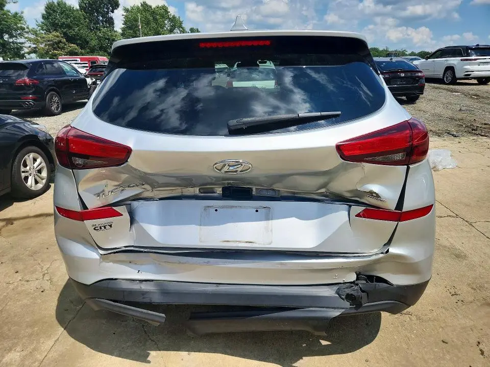 2019 HYUNDAI TUCSON SE  
