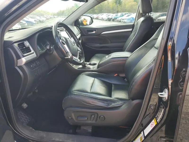 2017 TOYOTA HIGHLANDER XLE  