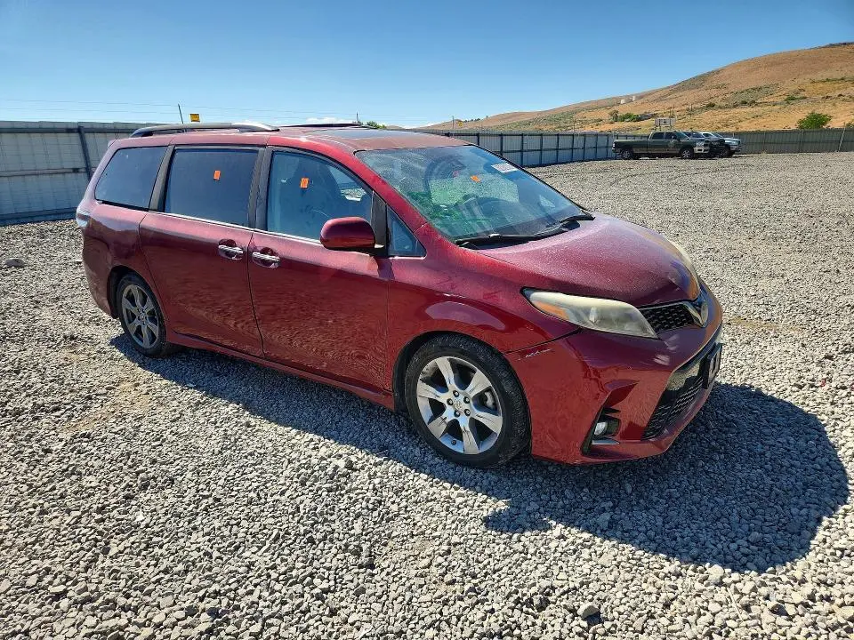 2019 TOYOTA SIENNA SE 8-PASSENGER  