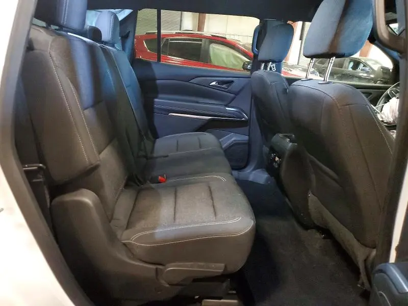 2024 CHEVROLET TRAVERSE LS  