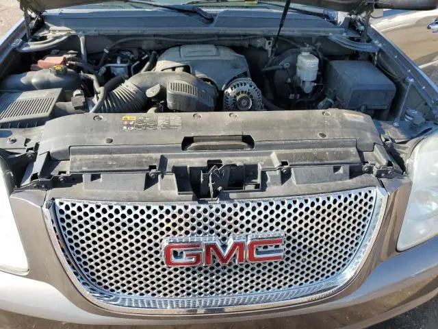 2011 GMC YUKON DENALI  