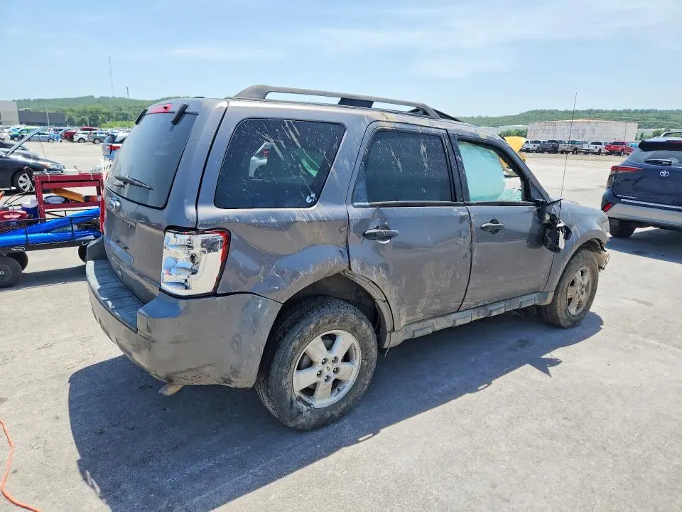 2012 FORD ESCAPE XLT  