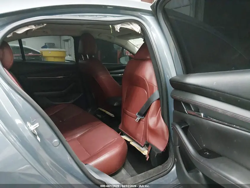 2023 MAZDA MAZDA3  