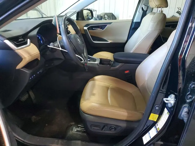 2020 TOYOTA RAV4 LIMITED  
