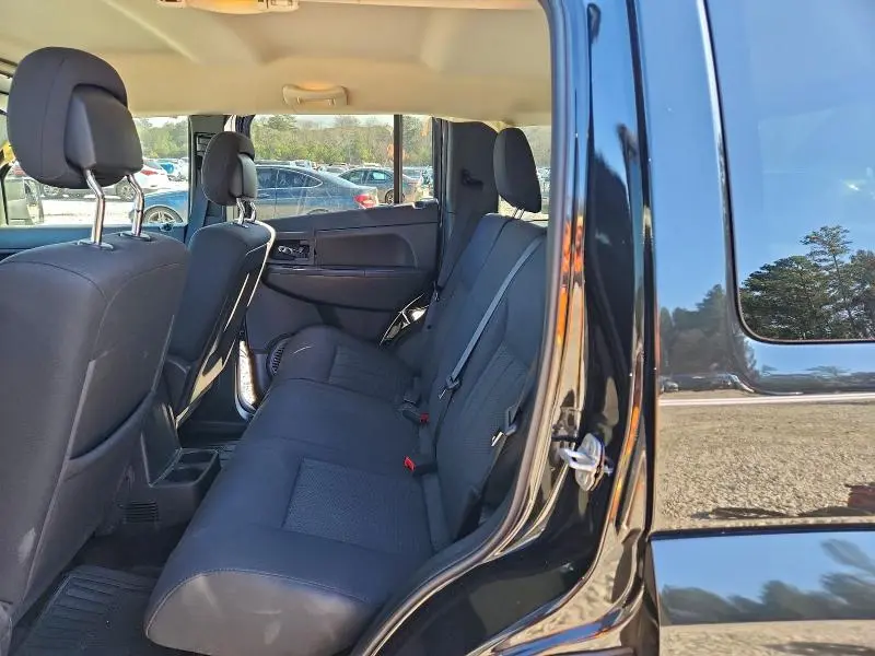 2011 JEEP LIBERTY SPORT  