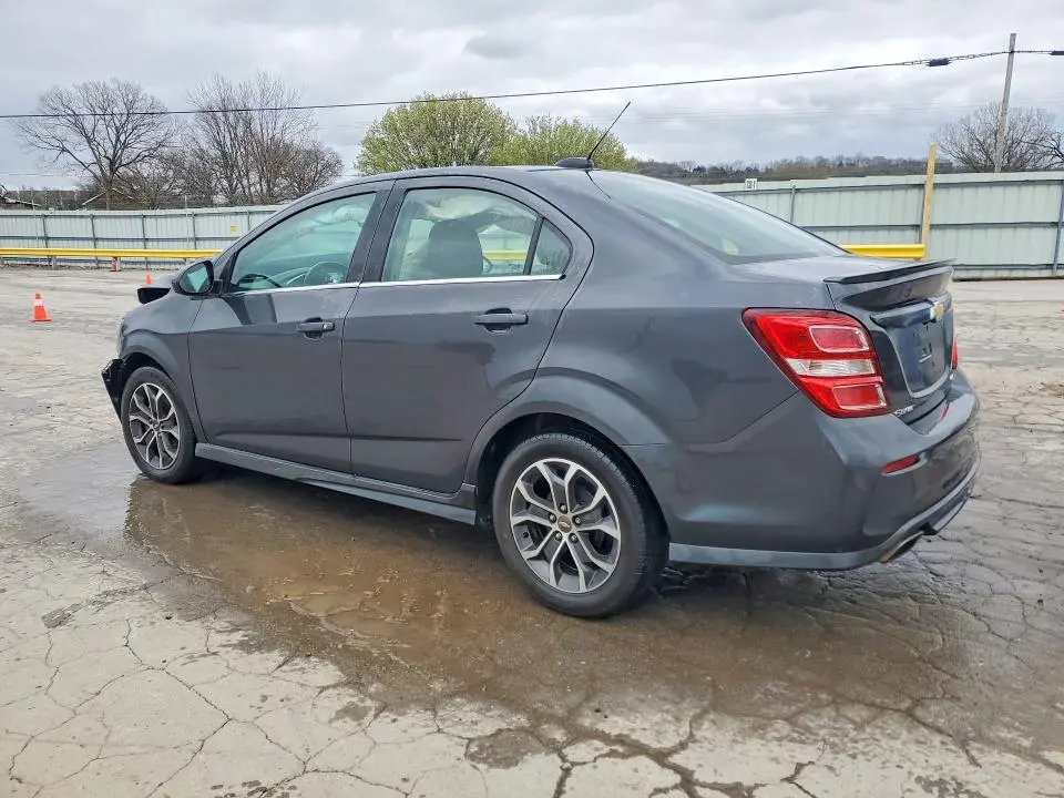 2017 CHEVROLET SONIC LT  