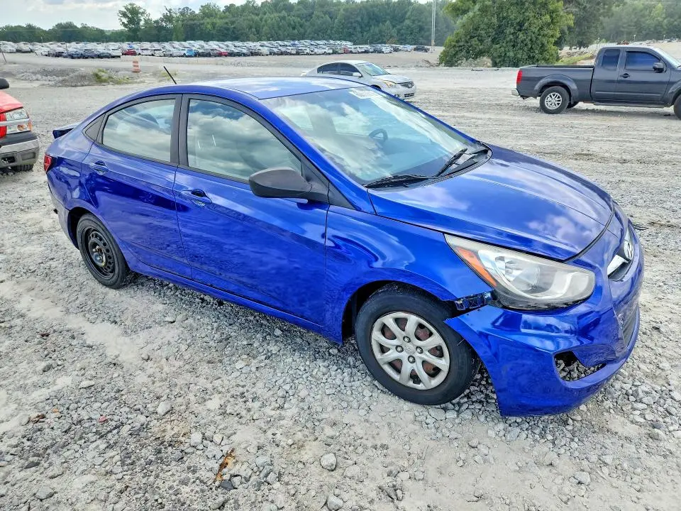 2013 HYUNDAI ACCENT GLS  