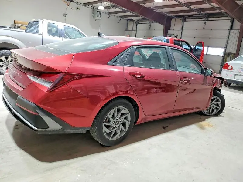 2024 HYUNDAI ELANTRA SEL  