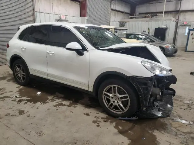 2014 PORSCHE CAYENNE   