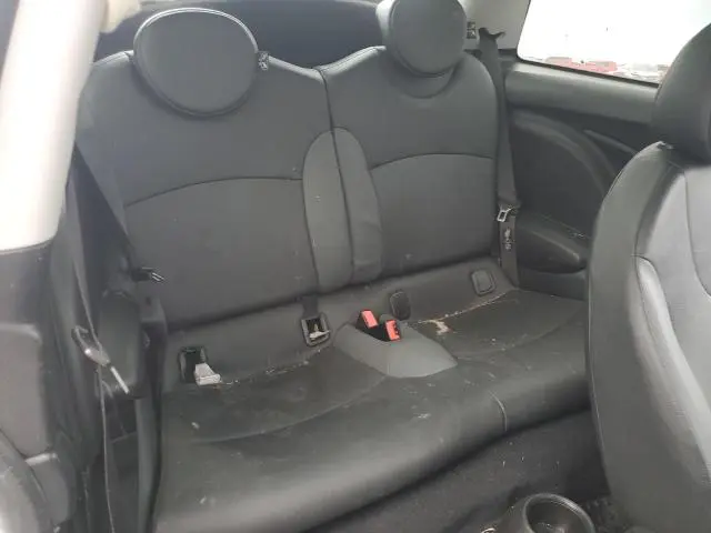 2010 MINI COOPER 