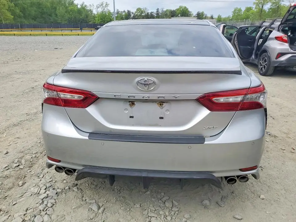 2018 TOYOTA CAMRY XSE  