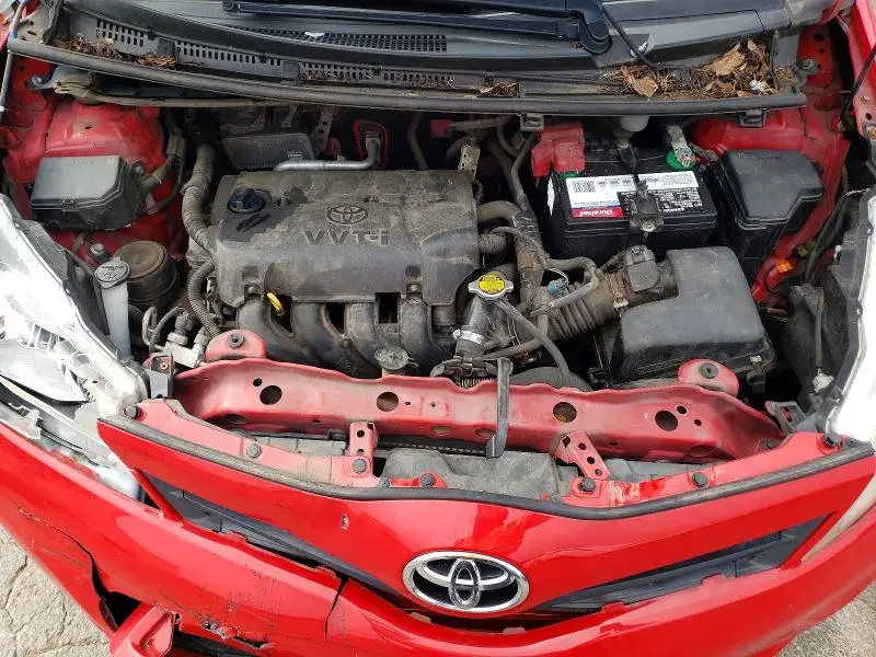 2012 TOYOTA YARIS 5-DOOR L  