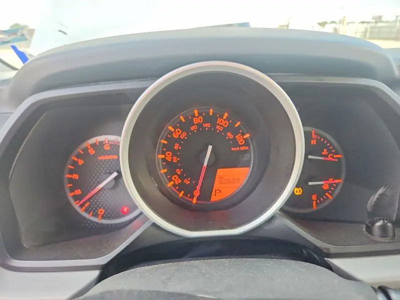 2010 TOYOTA 4RUNNER SR5  