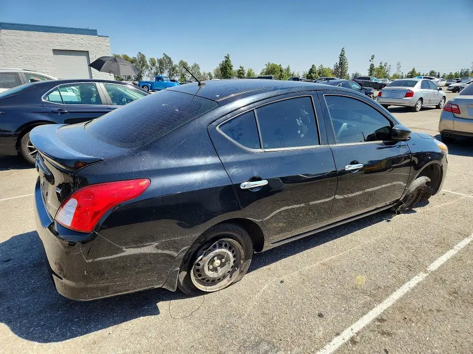 2017 NISSAN VERSA 1.6 SV  