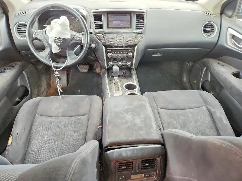 2015 NISSAN PATHFINDER SV  