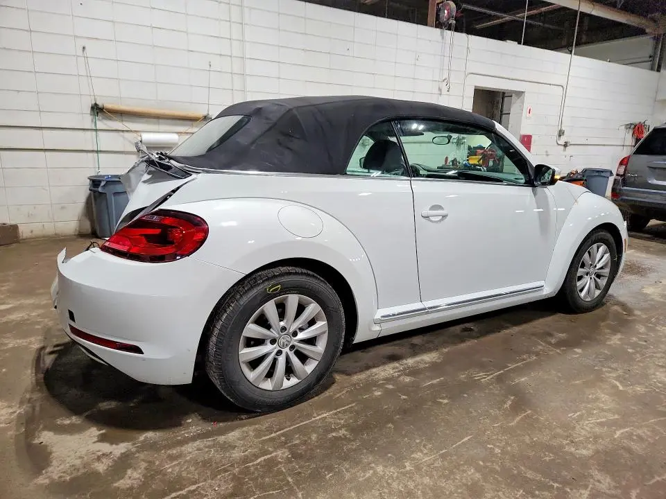 2019 VOLKSWAGEN BEETLE S  