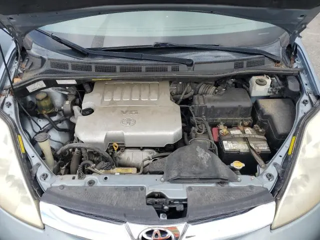 2010 TOYOTA SIENNA XLE