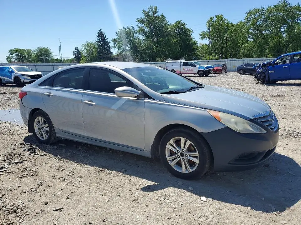2011 HYUNDAI SONATA GLS  
