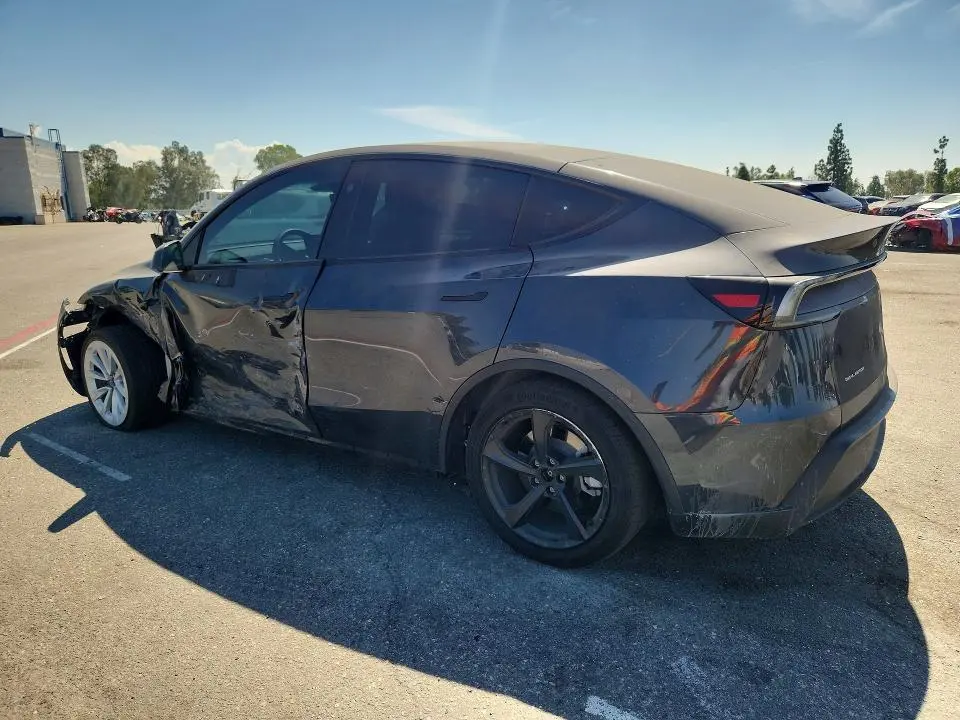 2026 TESLA MODEL Y   
