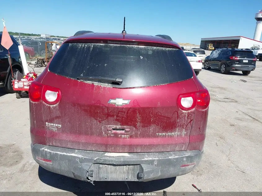2011 CHEVROLET TRAVERSE 2LT