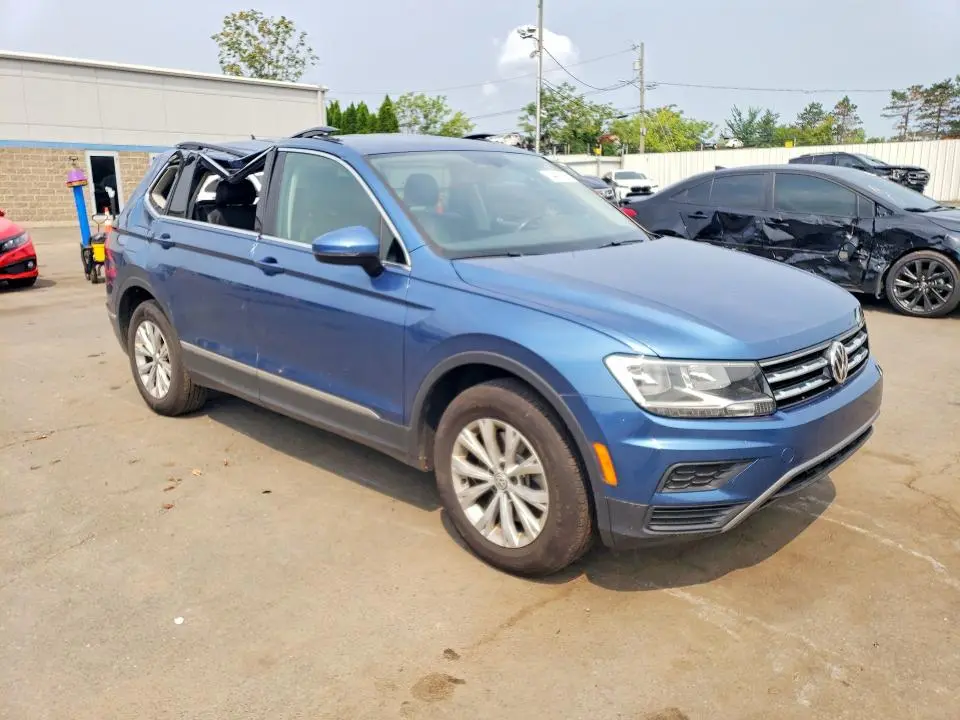 2018 VOLKSWAGEN TIGUAN SE  