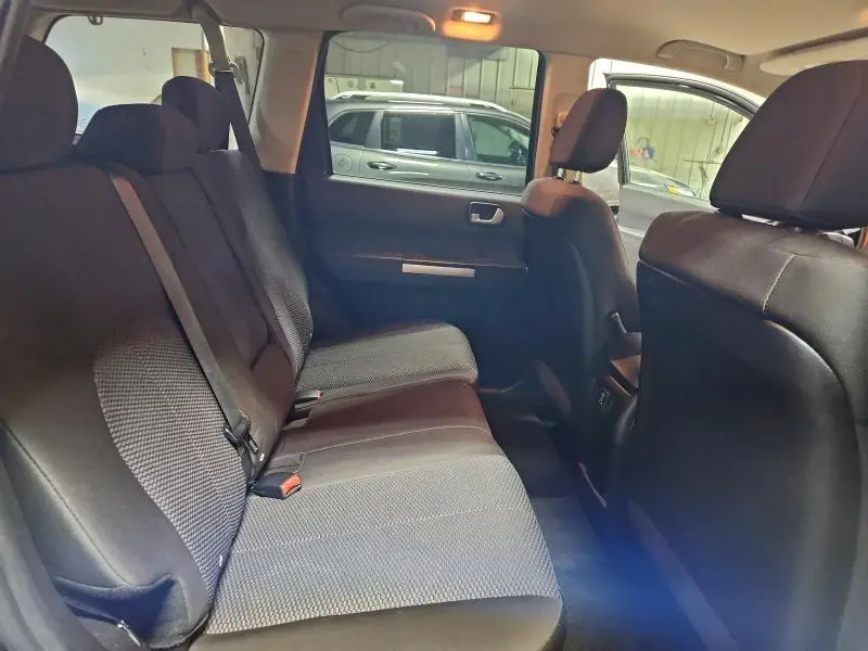 2011 MITSUBISHI ENDEAVOR LS  