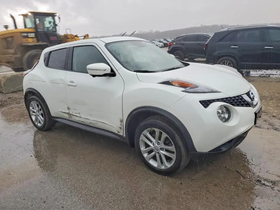 2016 NISSAN JUKE SV  