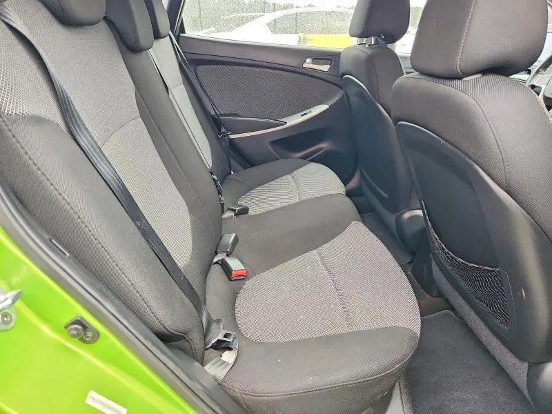 2013 HYUNDAI ACCENT GS  