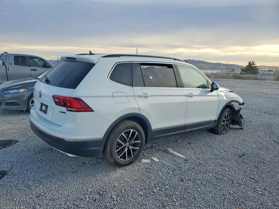 2021 VOLKSWAGEN TIGUAN SE  