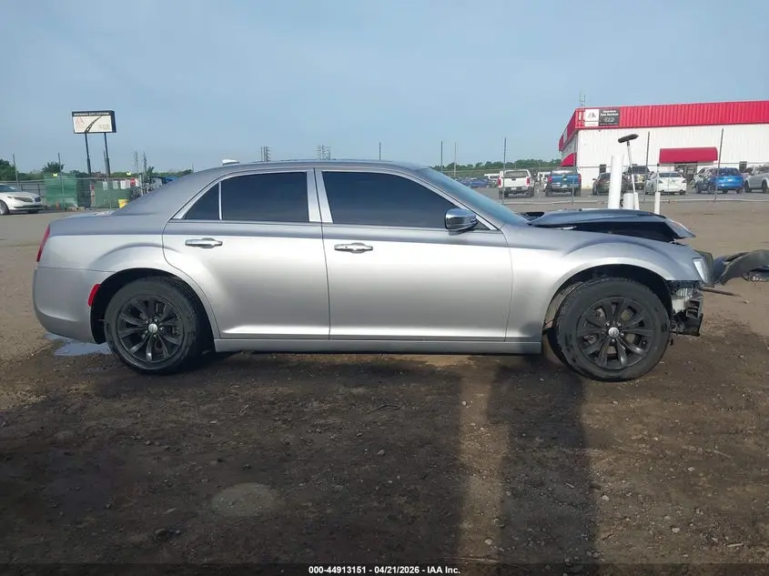 2016 CHRYSLER 300 LIMITED