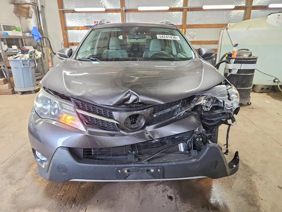 2013 TOYOTA RAV4 XLE  