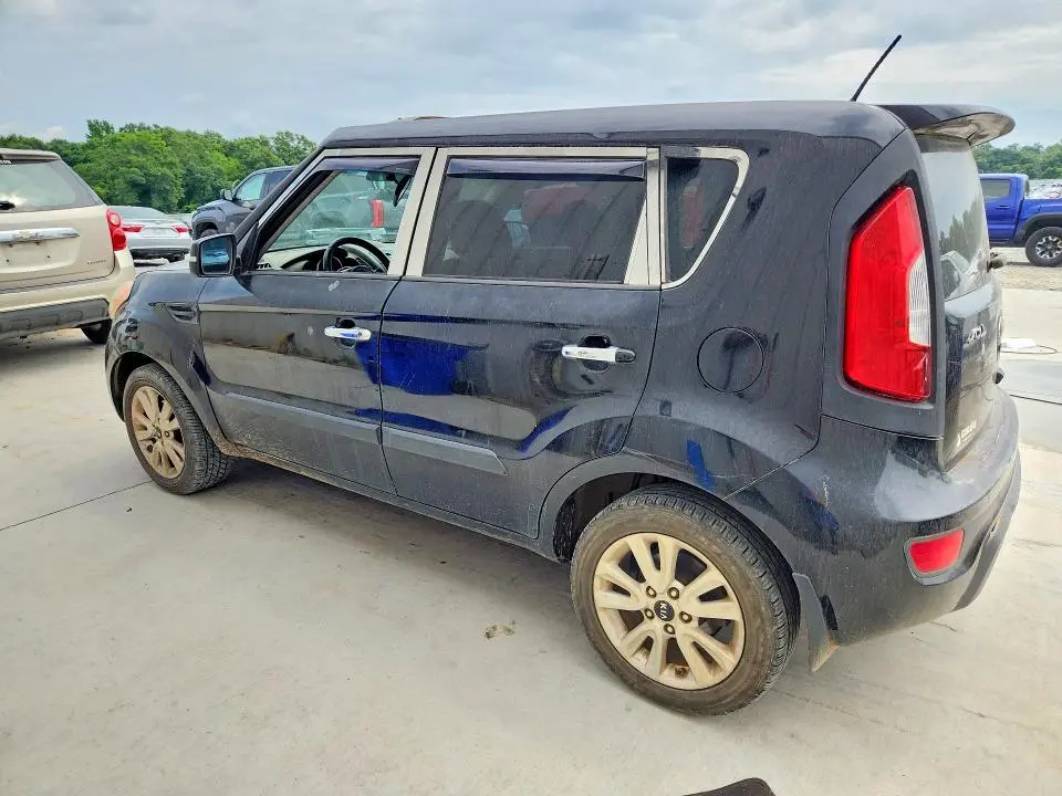 2013 KIA SOUL +  