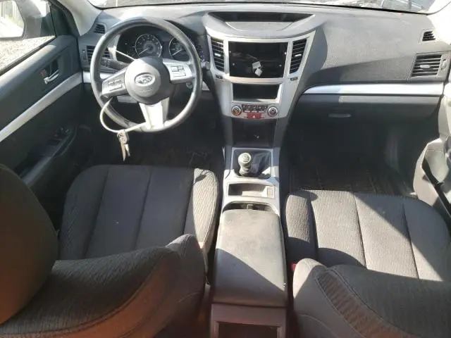 2010 SUBARU OUTBACK 2.5I  