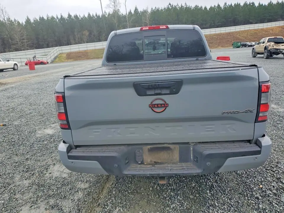 2022 NISSAN FRONTIER PRO-4X  
