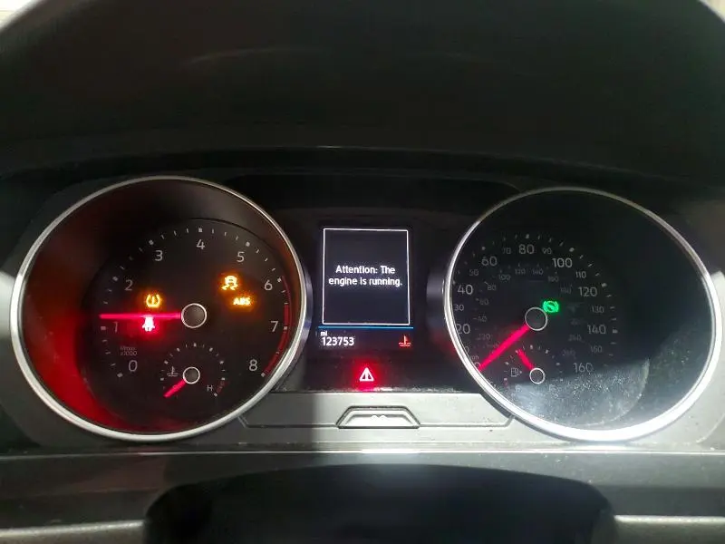 2018 VOLKSWAGEN TIGUAN SE/SEL  