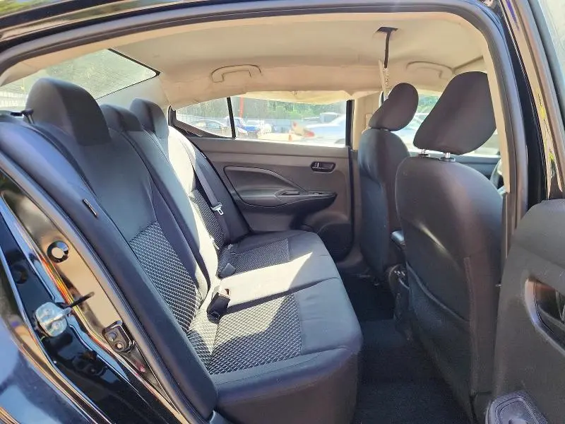 2020 NISSAN VERSA S  