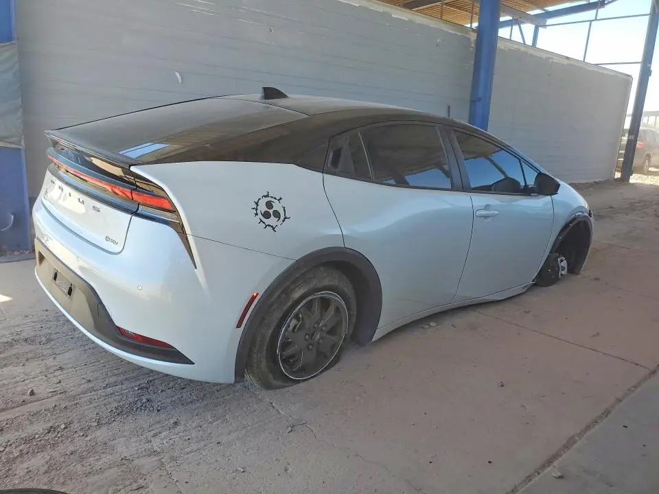 2023 TOYOTA PRIUS LE  