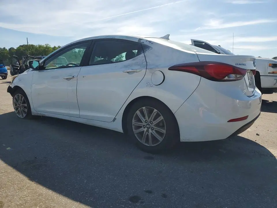 2015 HYUNDAI ELANTRA SE  