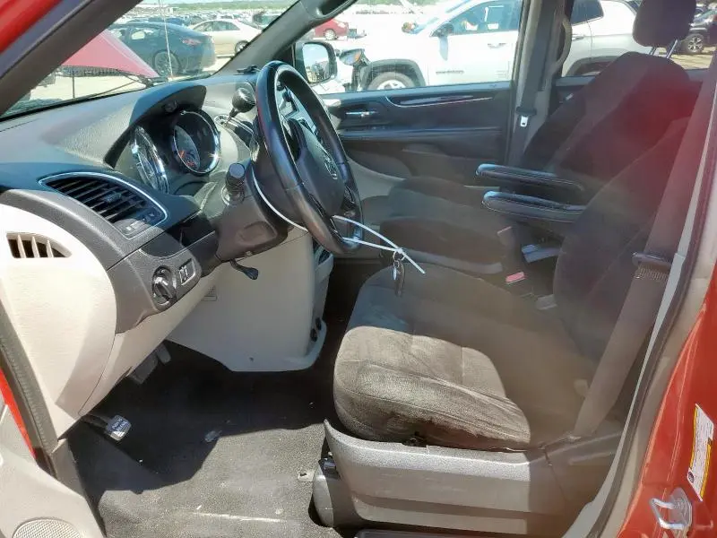 2015 DODGE GRAND CARAVAN SE  