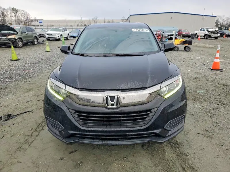 2021 HONDA HR-V LX  