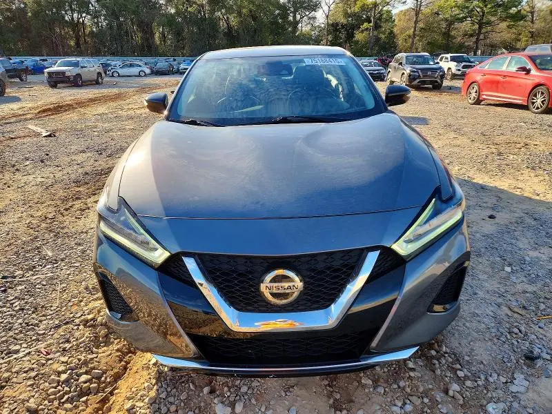 2021 NISSAN MAXIMA SV  