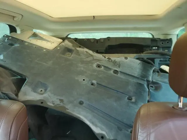 2012 VOLKSWAGEN TOUAREG V6  