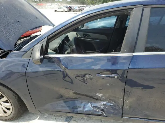 2011 CHEVROLET CRUZE LS  