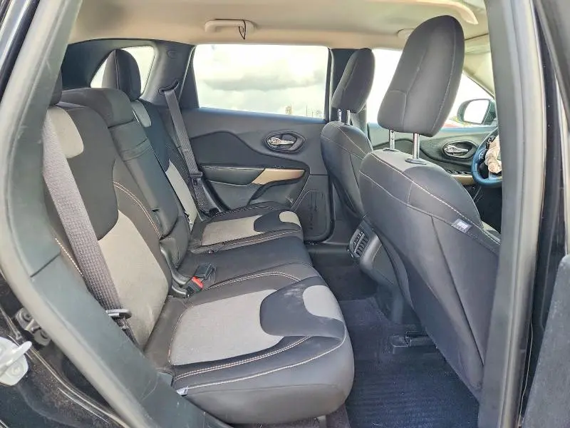 2017 JEEP CHEROKEE SPORT  