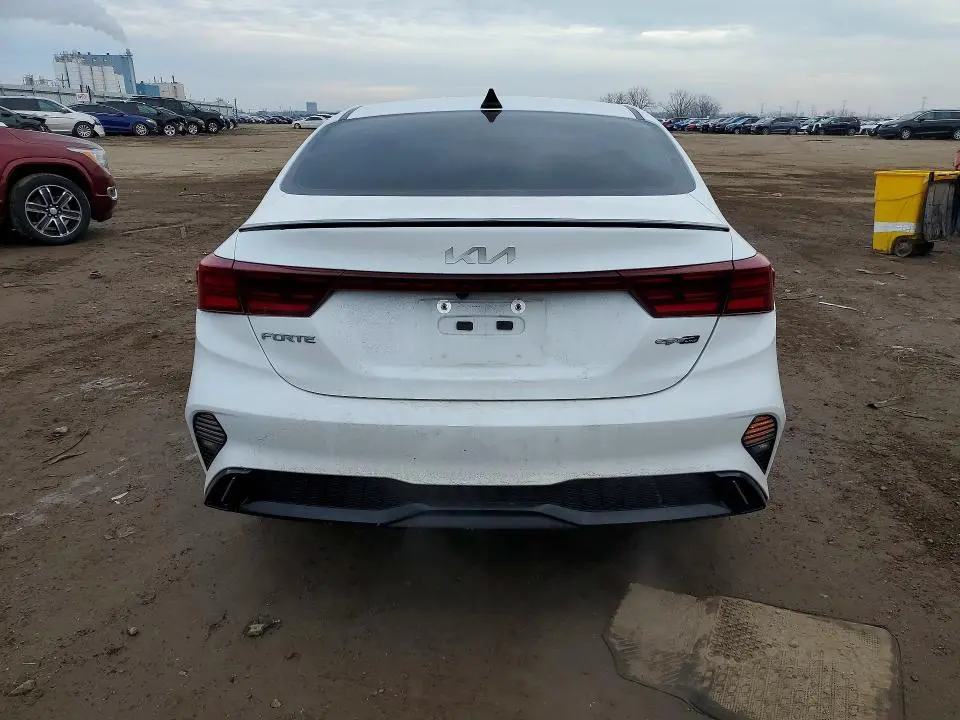 2023 KIA FORTE GT-LINE  