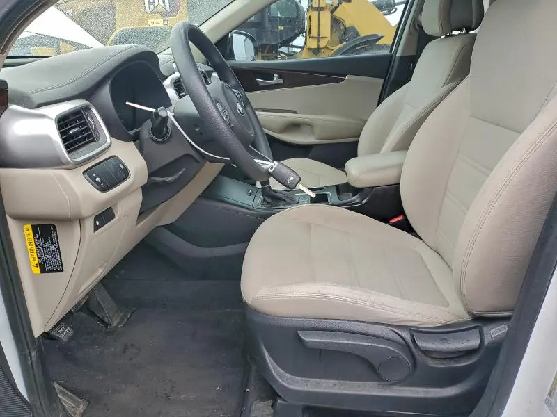 2017 KIA SORENTO LX  